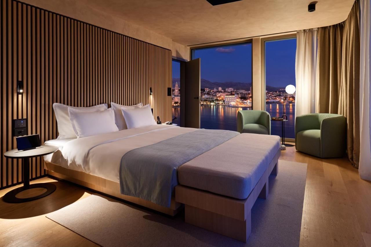 Hotel Ambasador Split Luaran gambar Deluxe Room