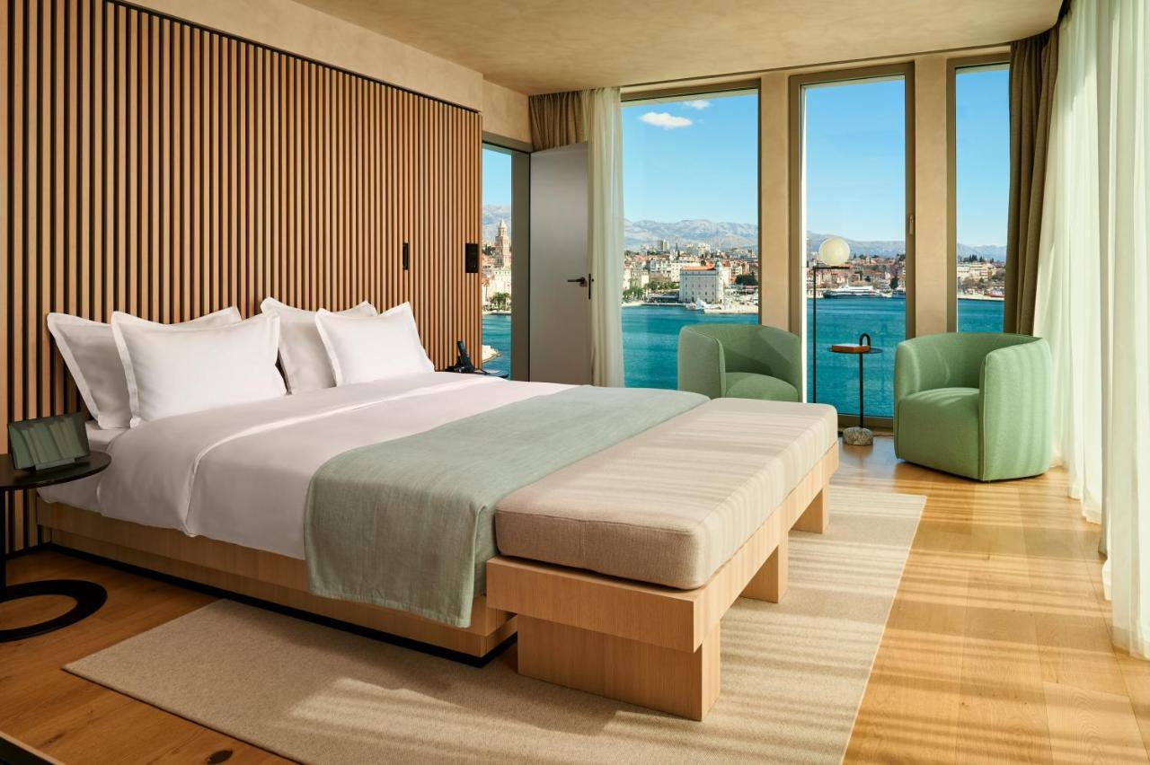 Hotel Ambasador Split Luaran gambar Deluxe Room
